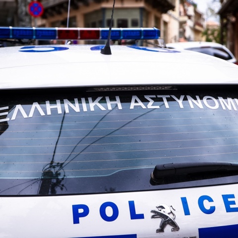 Το πίσω μέρος περιπολικού της ΕΛ.ΑΣ.