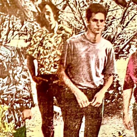 Το βιβλίο του Στέφανου Παναγιωτάκη για το ελληνικό ψυχεδελικό συγκρότημα Purple Overdose, το νέο άλμπουμ των Pixies, τα νέα τραγούδια των Natalia Lafourcade και Gabriels.