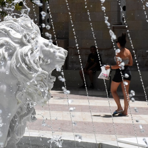 zesti_kairos_thermokrasia