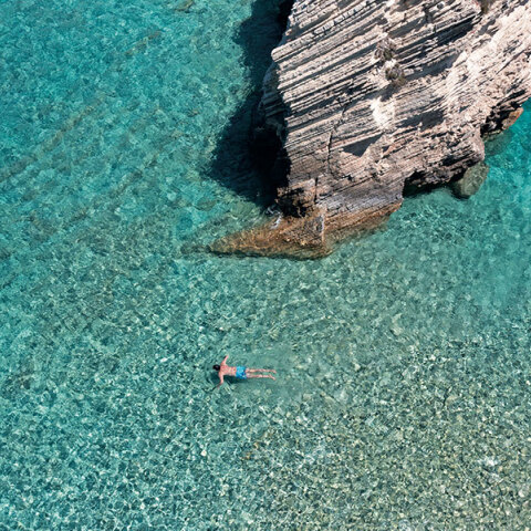 Το λεύκωμα «Greek Islands» του Χρύσανθου Πανά (εκδόσεις Assouline)
