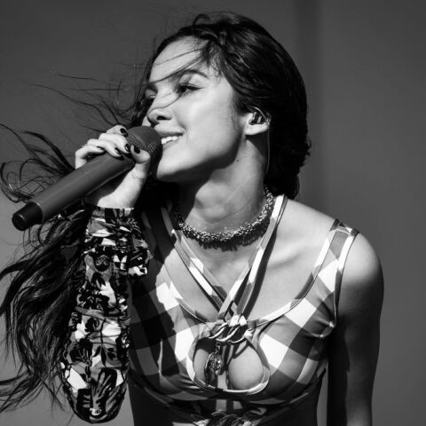 Η Νάταλι Ιμπρούλια και η Ολίβια Ροντρίγκο λένε μαζί το «Torn»