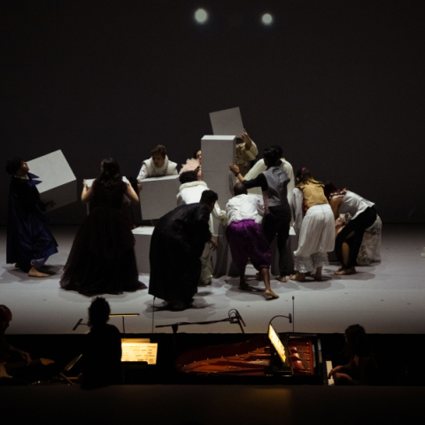 «Untitled for now: an old fable» του Co-OPERAtive, σε σκηνοθεσία Θέμελη Γλυνάτση, στην Εναλλακτική Σκηνή της ΕΛΣ