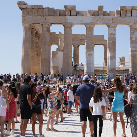 Τουρίστες στην Ακρόπολη