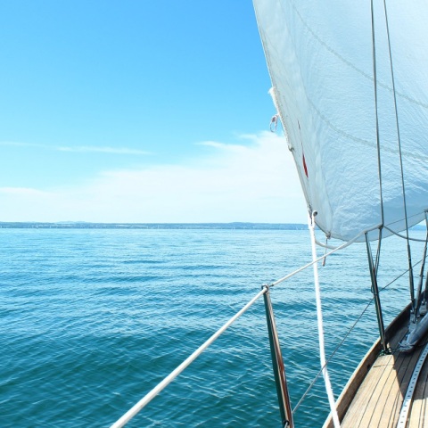 Μήλος: Τουρίστρια έπαθε αλλεργικό σοκ σε ιστιοπλοϊκό