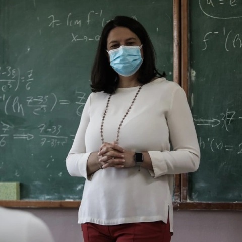 Βερναρδάκης εκτός ορίων: Αποκάλεσε την Κεραμέως «Πισπιρίγκου της Παιδείας»