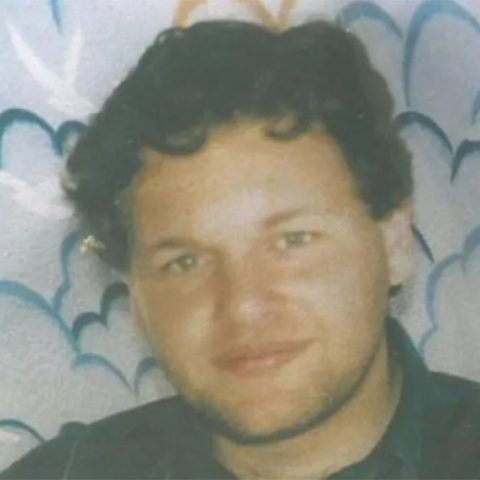 Ο Θάνος Αξαρλιάν