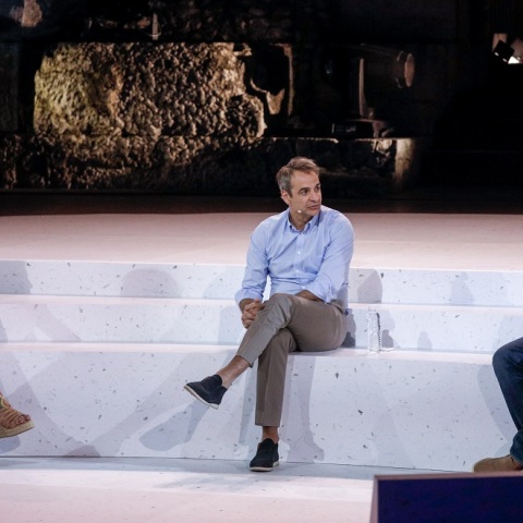 ΣΥΖΗΤΗΣΗ ΤΟΥ ΠΡΩΘΥΠΟΥΡΓΟΥ ΚΥΡΙΑΚΟΥ ΜΗΤΣΟΤΑΚΗ ΜΕ ΤΟΝ Co CEO TOY NETFLIX TED SARANDOS (ΓΙΩΡΓΟΣ ΚΟΝΤΑΡΙΝΗΣ/EUROKINISSI)