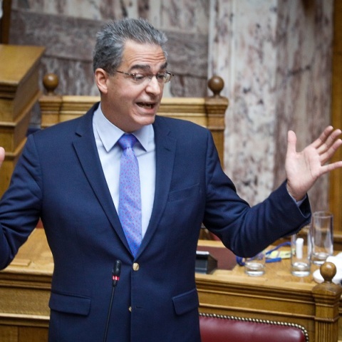 O Άγγελoς Συρίγος εμμένει για Χούντα και Πολυτεχνείο - «Τι να συζητάμε τώρα;»