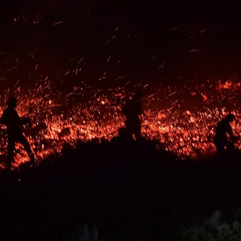 Φωτιά στην Πεντέλη: Προειδοποίηση Κολυδά για τους ανέμους