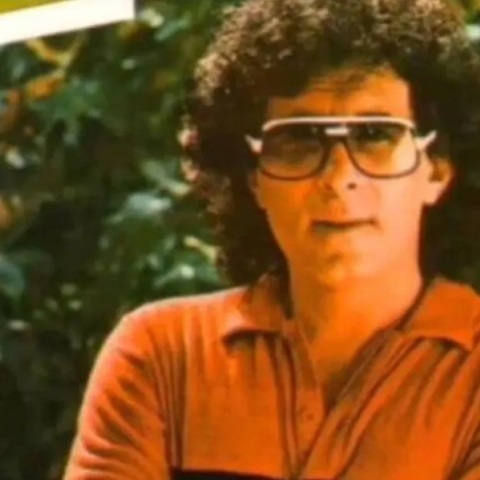 Πέθανε ο τραγουδιστής Περικλής Περάκης