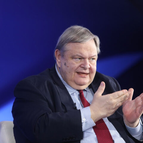 Ο Ευάγγελος Βενιζέλος εκφράζει τις αντιρρήσεις του στο βούλευμα της Novartis