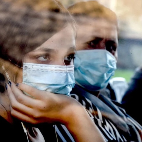 Μαγιορκίνης: Φορέστε μάσκα στις τουαλέτες, τα ΜΜΜ και τα καράβια