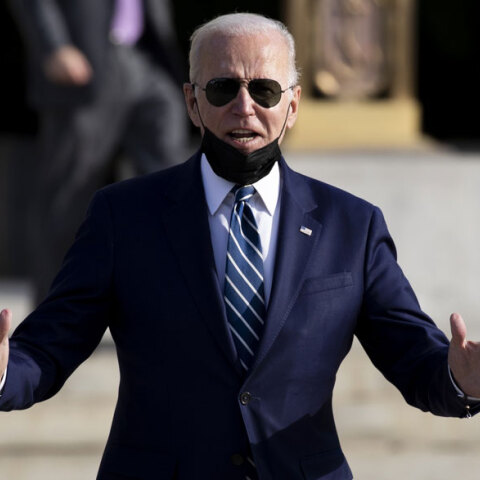 Συνεχίζει να έχει ήπια συμπτώματα ο Τζο Μπάιντεν, ο οποίος νοσεί από κορωνοϊό