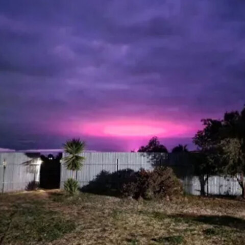 Ο ροζ ουρανός στην Αυστραλία