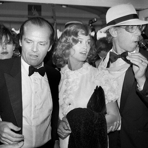 Ο Μπομπ Ράφελσον με Τζακ Νίκολσον και Τζέσικα Λανγκ στην πρεμιέρα της ταινίας «Ο Ταχυδρόμος χτυπά πάντα δύο φορές»