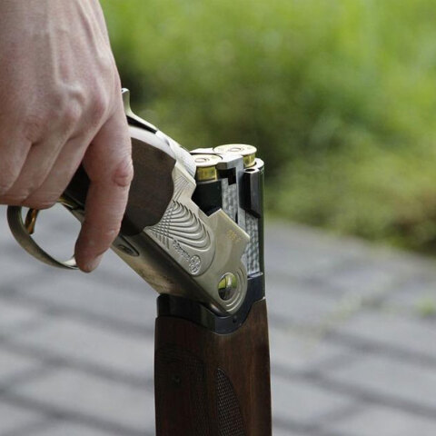 Στην Αϊόβα των ΗΠΑ ένοπλος πυροβόλησε και σκότωσε οικογένεια σε κάμπινγκ