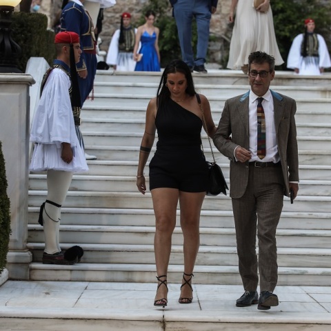 Σεξιστική η επίθεση στη σκηνοθέτη για τ ο σορτς, λέει ο Ανδρεαδάκης