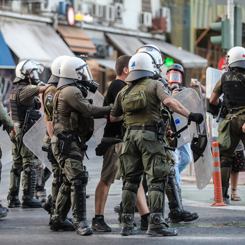 Προσαγωγή ατόμων στο κέντρο της Αθήνας