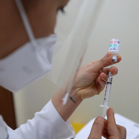 Κορωνοϊός: Ξεκινά η χορήγηση μονοκλωνικών αντισωμάτων προφυλακτικής ένδειξης