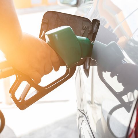 Fuel Pass 2: Ανοίγει τη Δευτέρα η πλατφόρμα για τις αιτήσεις – Οι δικαιούχοι και τα ποσά