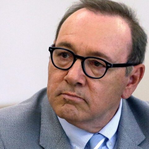 Ο Κέβιν Σπέισι θα πρέπει να πληρώσει 31 εκατ. δολάρια αποζημίωση για τη σειρά «House of Cards»