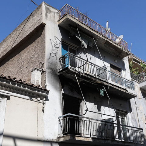 Το κτίριο στα Εξάρχεια που εκκενώθηκε από την Αστυνομία