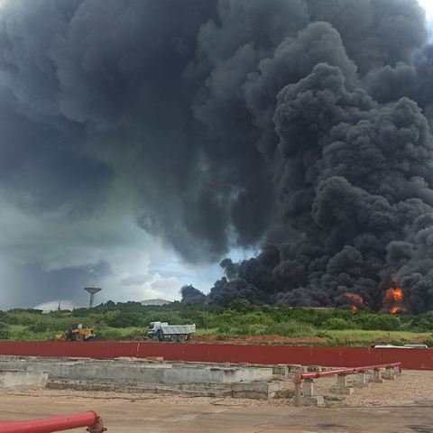 Πυρκαγιά σε πετρελαϊκές εγκαταστάσεις στην Κούβα