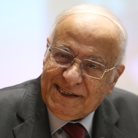 Ο Διονύσης Σιμόπουλος