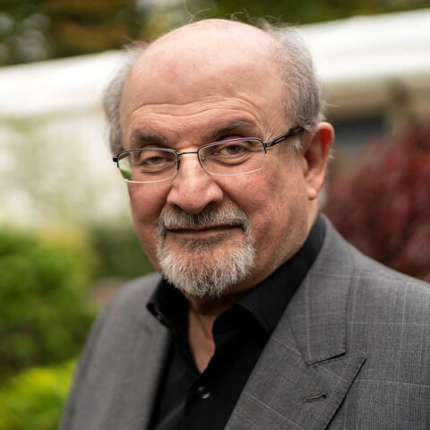 Ο Σαλμάν Ρούσντι έχει βραβευτεί με Μπούκερ