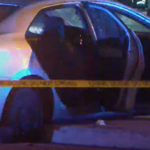 Το αυτοκίνητο έξω από το νοσοκομείο στο Μέμφις των ΗΠΑ μετά τους πυροβολισμούς