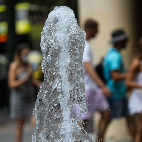 Ζέστη στο κέντρο της Αθήνας σήμερα Τετάρτη (17/8)