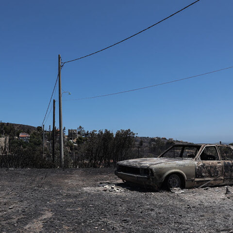 Καταστροφές από τη φωτιά στην Πεντέλη