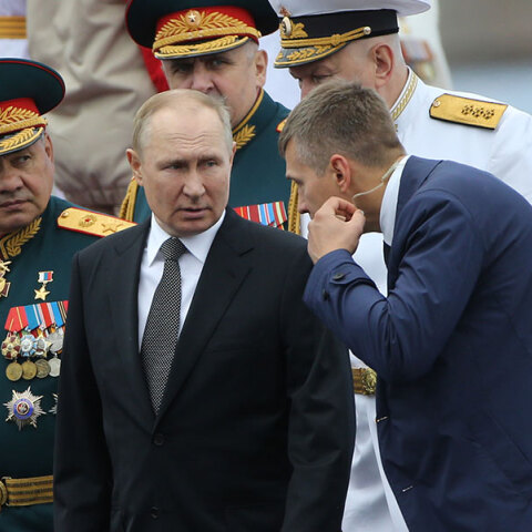 Ο Βλαντίμιρ Πούτιν άλλα περίμενε και άλλα βρήκε στην Ουκρανία με βάση αυτά που του είχαν πει οι Ρώσοι κατάσκοποι