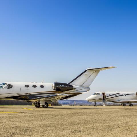 Γαλλία: Επιβολή ρυθμιστικού πλαισίου στις πτήσεις των ιδιωτικών τζετ θα προτείνει το Παρίσι στην Ευρωπαϊκή Ενωση	