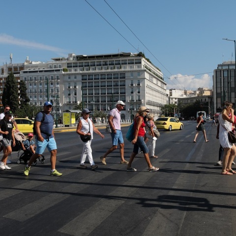 Κορωνοϊός: «Ανεπίτρεπτο οι 50 θάνατοι την ημέρα», λέει ο Καπραβέλος