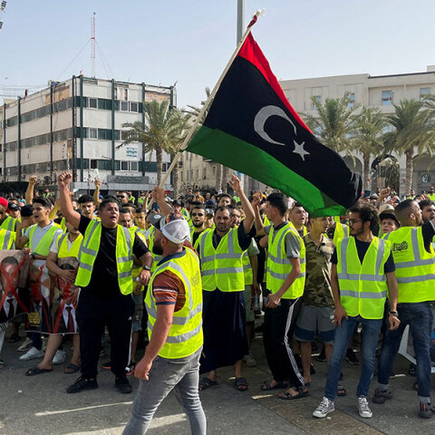 	Λιβύη: Ανταλλαγές πυρών και εκρήξεις στην Τρίπολη εν μέσω πολιτικής αντιπαράθεσης