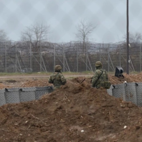 Μηταράκης κατά Spiegel: Μας παραπλάνησαν για να μπουν στη δομή