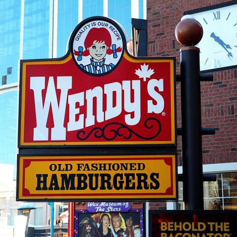 Wendy's στήριξη σε δημοσιογράφο