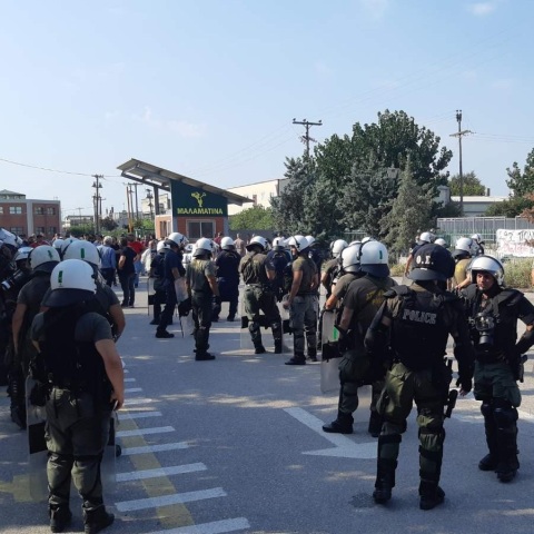 Ένταση στη «Μαλαματίνα» – Επέμβαση της Αστυνομίας έπειτα από εισαγγελική εντολή (video)