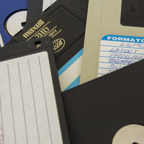 Το Τόκιο αποχαιρετά τις δισκέτες 3.5"