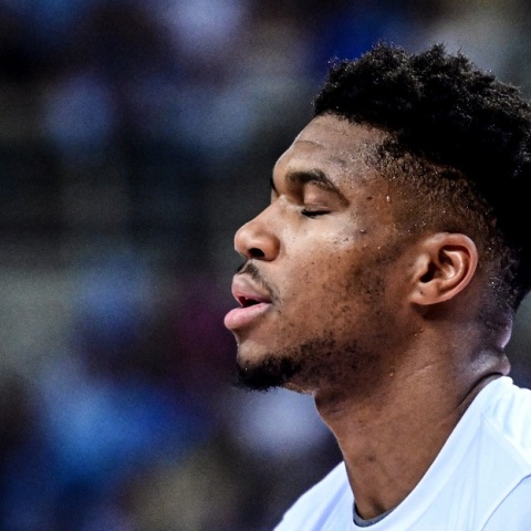 Ο Παναγιώτης Γιαννάκης αποθέωσε τον Γιάννη Αντετοκούνμπο 