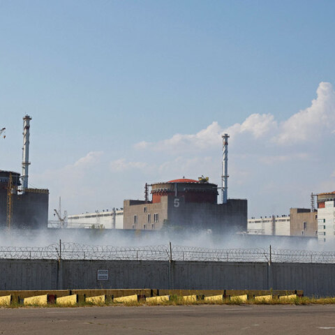 Ουκρανία: Απτόητη από τις μάχες, η αποστολή του ΔΟΑΕ μεταβαίνει στην πυρηνική μονάδα της Ζαπορίζια