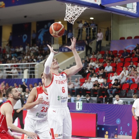 Ευρωμπάσκετ: Η Τουρκία καταγγέλλει ξυλοδαρμό και απειλεί με αποχώρηση