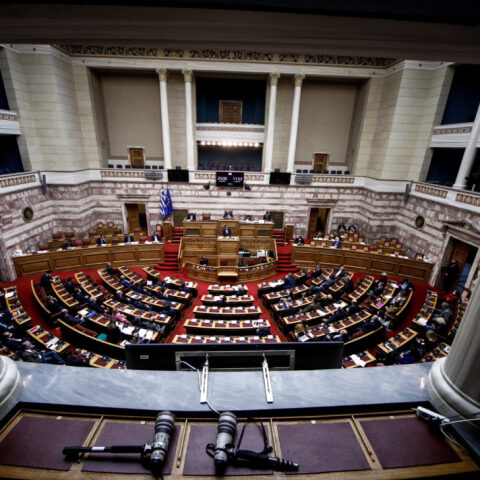 Παρακολουθήσεις: Αντιπαράθεση για τον κατάλογο των μαρτύρων – Αποχώρησαν ΣΥΡΙΖΑ και ΠΑΣΟΚ -ΚΙΝΑΛ