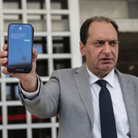 O ΣΥΡΙΖΑ κατήγγειλε στον Αρειο Πάγο παρακολούθηση τηλεφώνου του Χρήστου Σπίρτζη