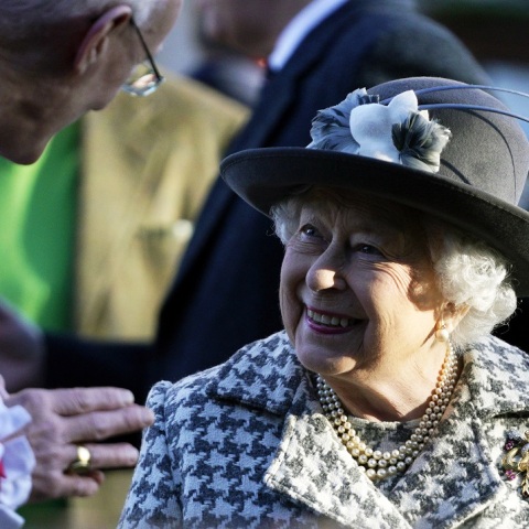 Ο βρετανικός Τύπος αποχαιρετά τη βασίλισσα Ελισάβετ