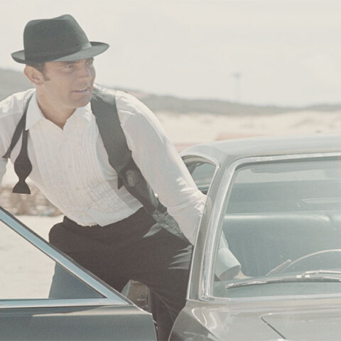 Ο George Lazenby ως Τζέιμς Μποντ