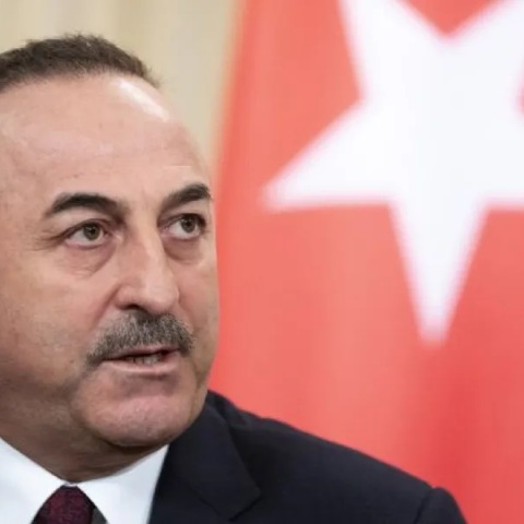 Νέα απειλή Τσαβούσογλου: Οι έλληνες τρώγονται να μπουν σε περιπέτειες