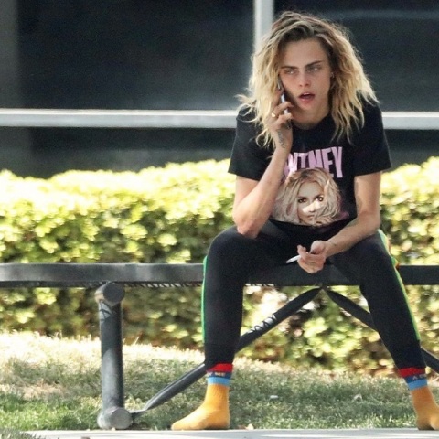 Ανησυχία για την εικόνα της Κάρα Ντελεβίν στο αεροδρόμιο της Νέας Υόρκης