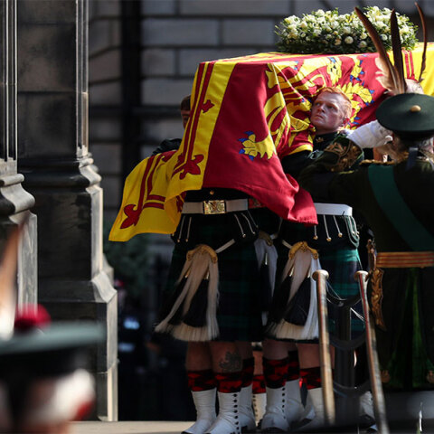 Βασίλισσα Ελισάβετ: Η σορός επιστρέφει στο παλάτι του Μπάκιγχαμ